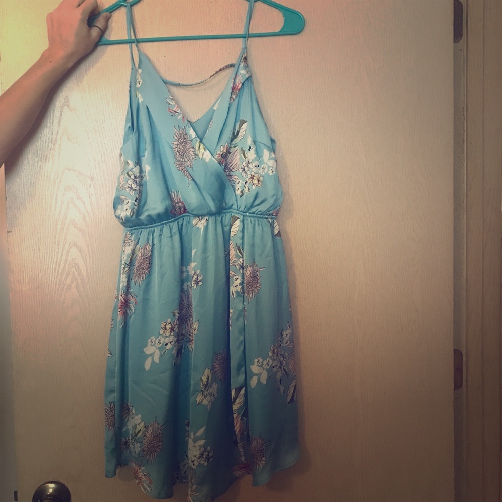 Super cute silky dress